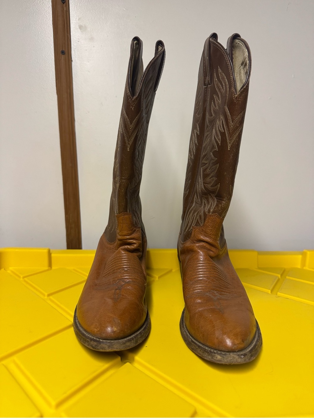 Justin USA Brown Leather Western Cowboy Boots Size 6.5 D Two Tone